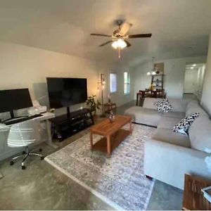Fully Furnished With Full Kitchen Appliances, 3 Bedroom And 2 Bath Home Killeen Exterior photo