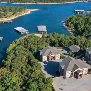 Rockwood Condos On Table Rock Lake With Boat Slips Branson Exterior photo