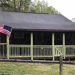 Wagon Wheel Cottage. Dog Friendly,Pipestem Wva Exterior photo