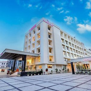 Regenta Dehradun By Royal Orchid Hotels Limited Exterior photo