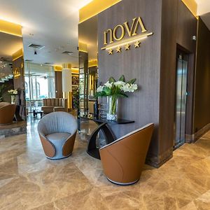 Hotel Nova Luxury Targoviste Exterior photo