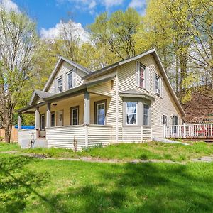 Cozy Creek Inn North Branch Exterior photo