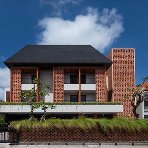 Aralea Coliving Hotel Denpasar  Exterior photo