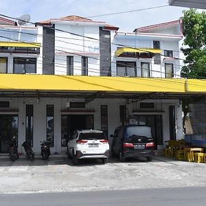 Al-Ghani Syariah Mitra Reddoorz Padang  Exterior photo