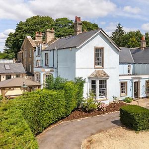 Historic Country House Retreat With Hot Tub, Ideal For Large Groups Petty France Exterior photo