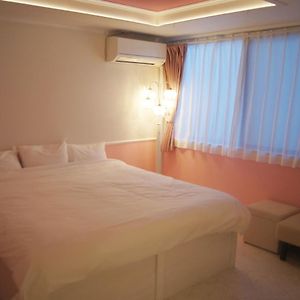 Guest House Laule'A Tennoji - Vacation Stay 10602 Osaka Exterior photo