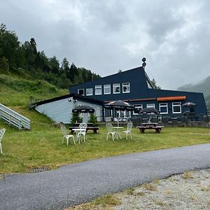 Eidsdal Rest House Hotel Exterior photo