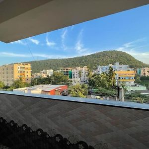 New 2 Bhk Fully Furnished Near Beach In Vizag - 3Rd Floor Visakhapatnam Exterior photo