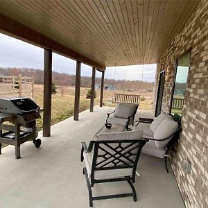 Cottage Getaway; Perfect For Some Relaxation Indianola Exterior photo