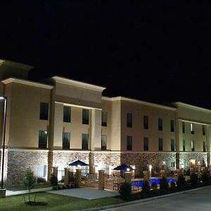 Hampton Inn & Suites Center Exterior photo