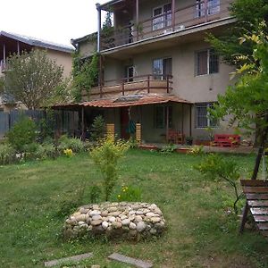 Გესტჰაუსი, Gesthus, Гостевой Дом Hotel Buriani Exterior photo