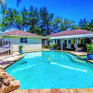 Recording Studio Retreat With Pool And Outside Bathroom Pasadena Exterior photo