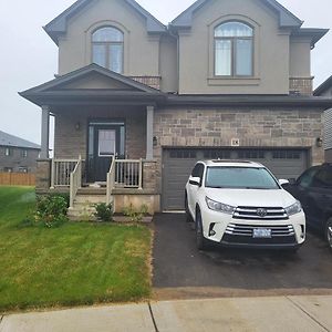 Peaceful Cosy Basement Appartment Brantford Exterior photo