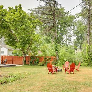 Chippewa Lake Cottage With Fire Pit! Exterior photo