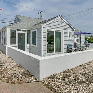 Cozy Westbrook Vacation Rental - Walk To Beach! Exterior photo