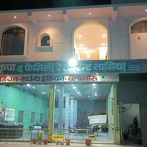 Gurukripa Hotel Kurwai Exterior photo