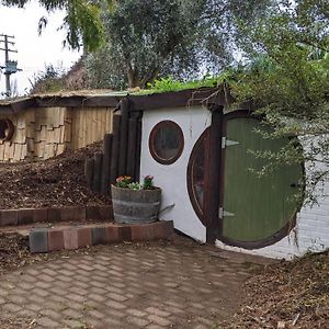 Rivendell Farmstay Hobbit Hole Cambridge Exterior photo