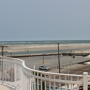 Nw Penthouse Suite W Private Balcony & Pool North Wildwood Exterior photo