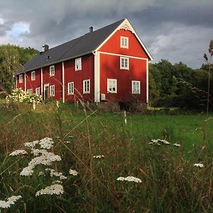 La Maison Rouge De Slatten Bed And Breakfast Vilshult Exterior photo