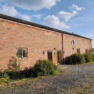 Mile House Barn Bed & Breakfast Nantwich Exterior photo