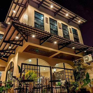 Residencia Orlina Hotel Dumaguete City Exterior photo