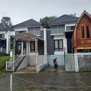 Villa Bandungan, Semarang Exterior photo