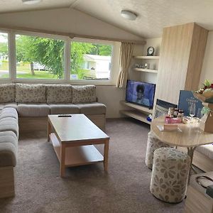 6 Berth Caravan Cherry Tree Holiday Park Great Yarmouth Belton with Browston Exterior photo