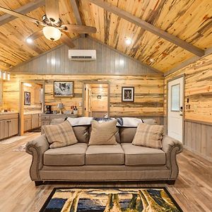 Pet-Friendly Broken Bow Cabin With Fire Pit! Villa Exterior photo