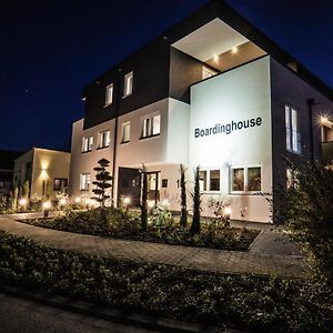 Boardinghouse Karlsdorf-Neuthard Aparthotel Exterior photo
