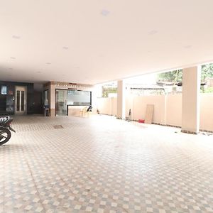 Hotel Vallabha Residensy Rajahmundry Exterior photo