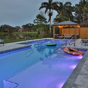 Lakefront Getaway In Sunny Florida With Heated Pool Sarasota Exterior photo