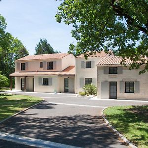 Le Clos Des Lilas Graves-Saint-Amant Exterior photo