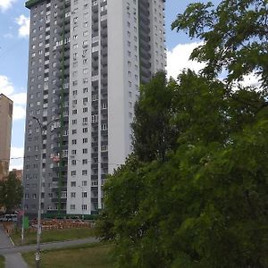 Smart Quartira Metro Teremki, Respublika, Nvc, Feofania, Magellan Apartment Kyiv Exterior photo