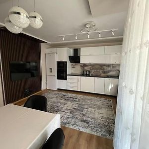 Luxury Flat-4 People-Mladost Apartment Varna Exterior photo