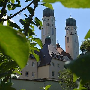 Gastehaus Klosterhof Schweiklberg Vilshofen an der Donau Exterior photo