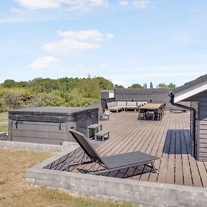 New And Modern Holiday Home With Hot Tub Frorup Exterior photo