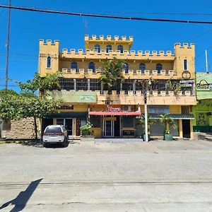 Hotel El Castillo Del Puerto Puerto Barrios Exterior photo