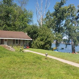 Blueberry Cottage Lake Champlain Plattsburgh Exterior photo