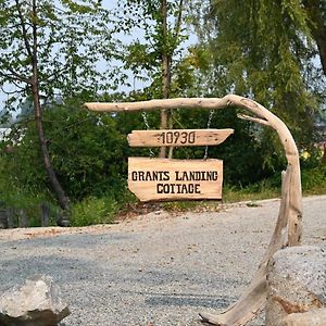 Grants Landing Cottage Maple Ridge Exterior photo