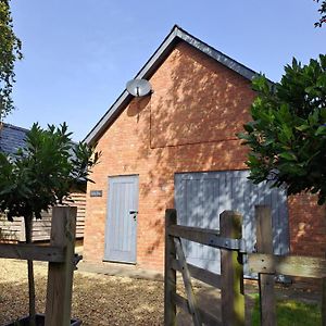 Stone Barn Villa Farnham  Exterior photo