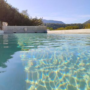 Le Mas D'Antonine, Marie-Louise Bed & Breakfast Les Pilles Exterior photo