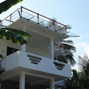 Divya Sea View Hotel Dodampahala East Exterior photo