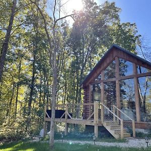 Fern Haven A Modern Take On Hocking Hills Cabins Villa Stella Exterior photo