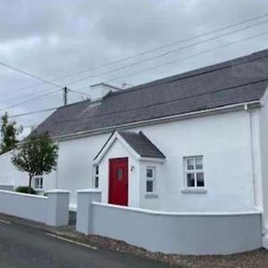 Charming 3-Bed Detached Cottage With Scenic Views Killarney Exterior photo