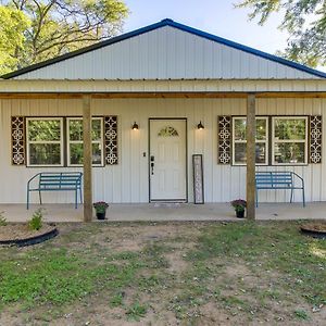 Charming Oklahoma Home With Patios And Fireplace! Spavinaw Exterior photo