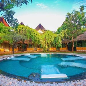 Aswadduma Hotel Dambulla Exterior photo