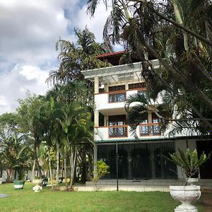 Amani Lake Resort Moratuwa Exterior photo