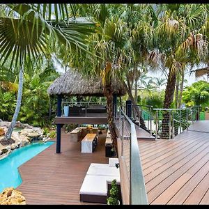 Tropical Oasis Resort Miami Home Exterior photo