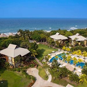Indura Beach & Golf Resort Curio Collection By Hilton Tela Exterior photo