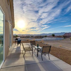 Modern Fort Mohave Home With Patio And Grill! Exterior photo
